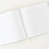 Our Christmas Memories: A Family Traditions Keepsake Gift