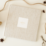 Our Christmas Memories: A Family Traditions Keepsake Gift